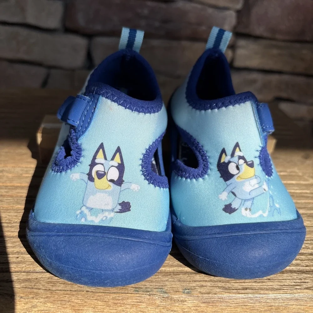 Bluey Ground Up Boys Toddler Sz 5-6 Blue Aqua  Water Shoes Foam